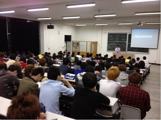 2011级非会审专业开展学风建设主题班会