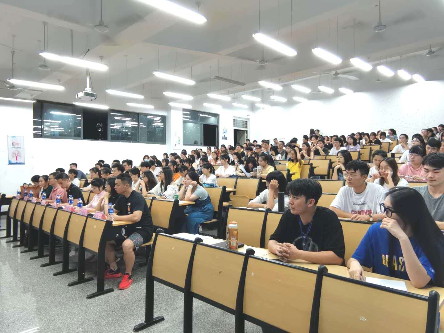 “研”途有你|福州理工学院商学院召开考研（含出国留学）座谈会