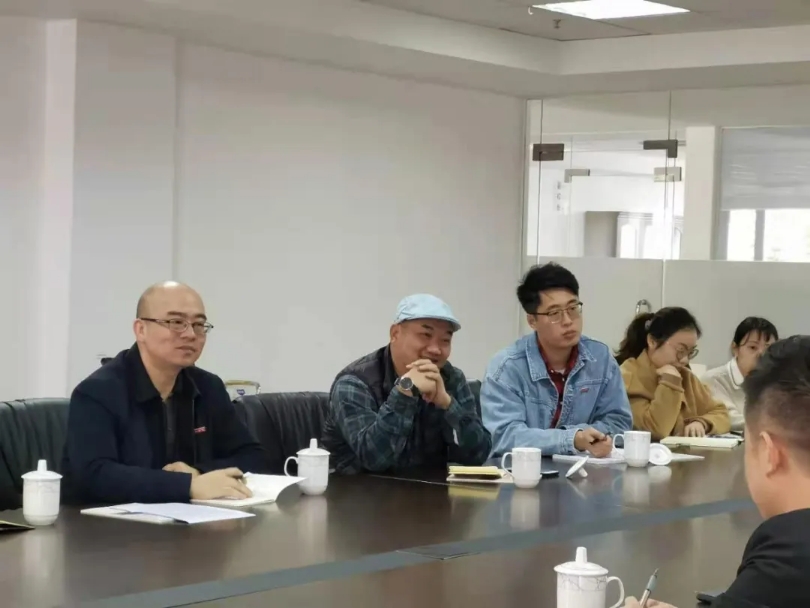 闽江学院数学与数据科学学院党委副书记唐郑勇、副院长赖军将一行赴学院考察交流