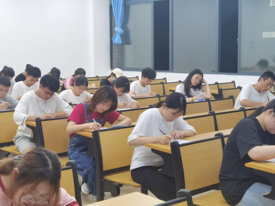 无毒青春 健康生活|福州理工学院商学院举办禁毒知识禁赛
