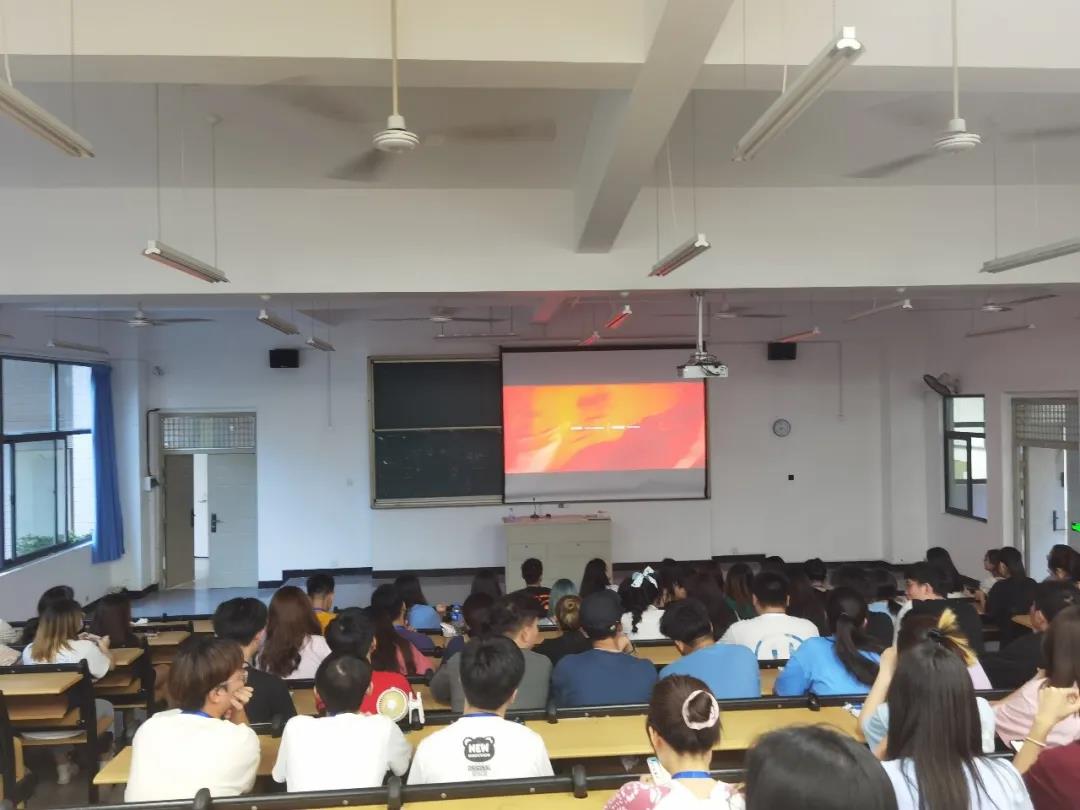 有一分热，发一分光|“观看建党一百周年系列视频”学习教育活动第六期