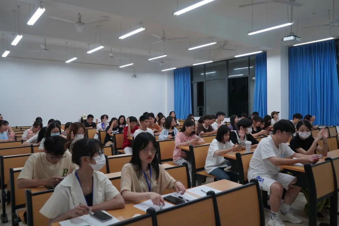 固本强基 凝心聚力|福州理工学院商学院开展团支书培训会