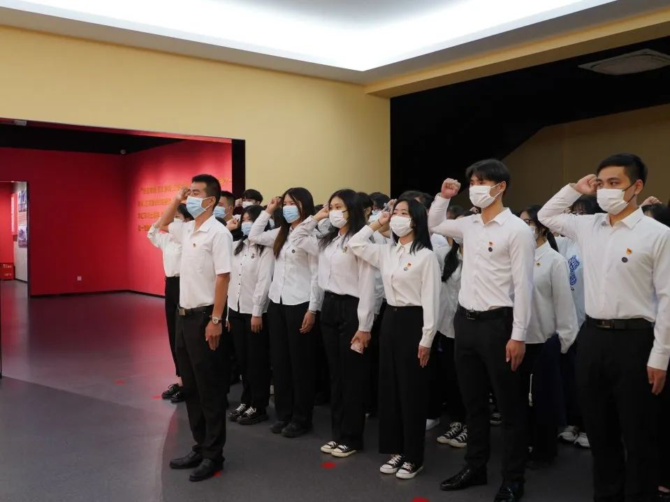 学习二十大|FIT商学院扎实推动党的二十大精神落地生根