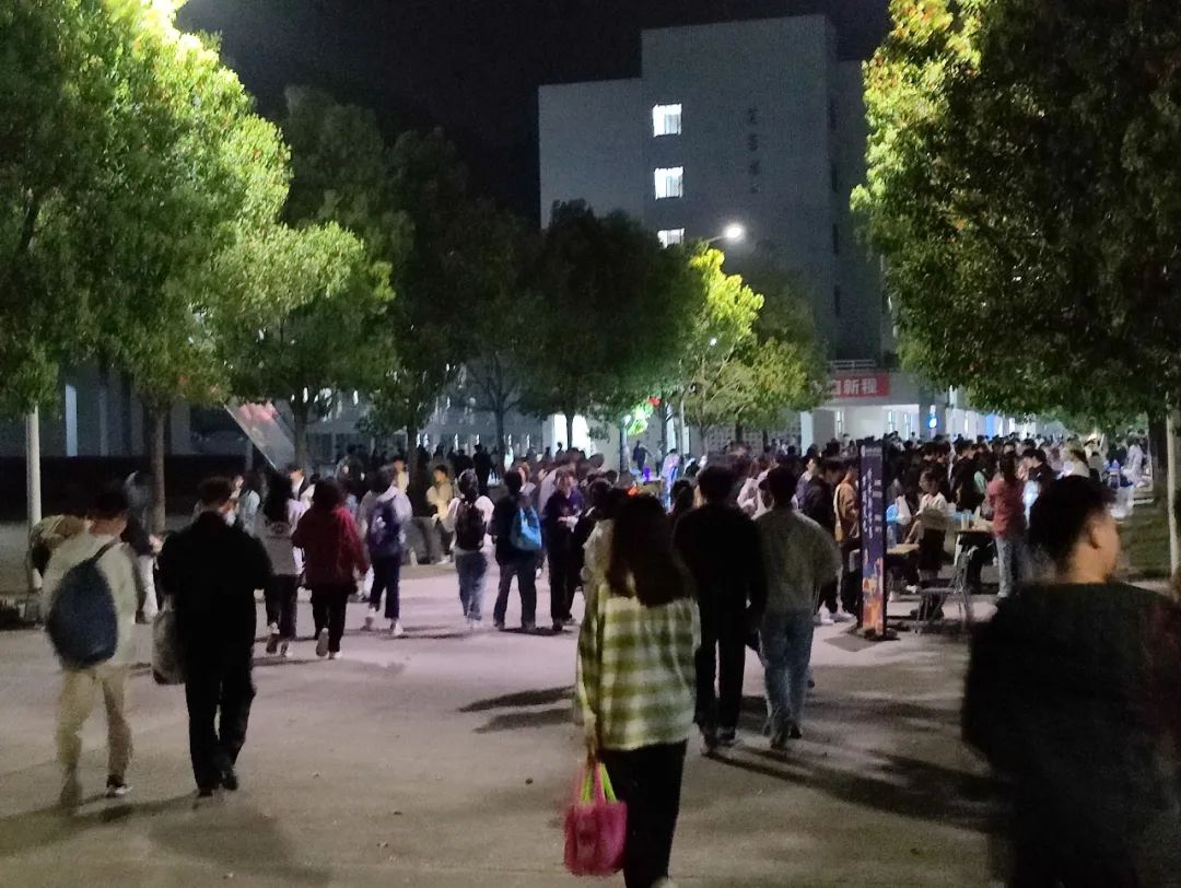 携晚风星辰 再赴卡萨布兰卡