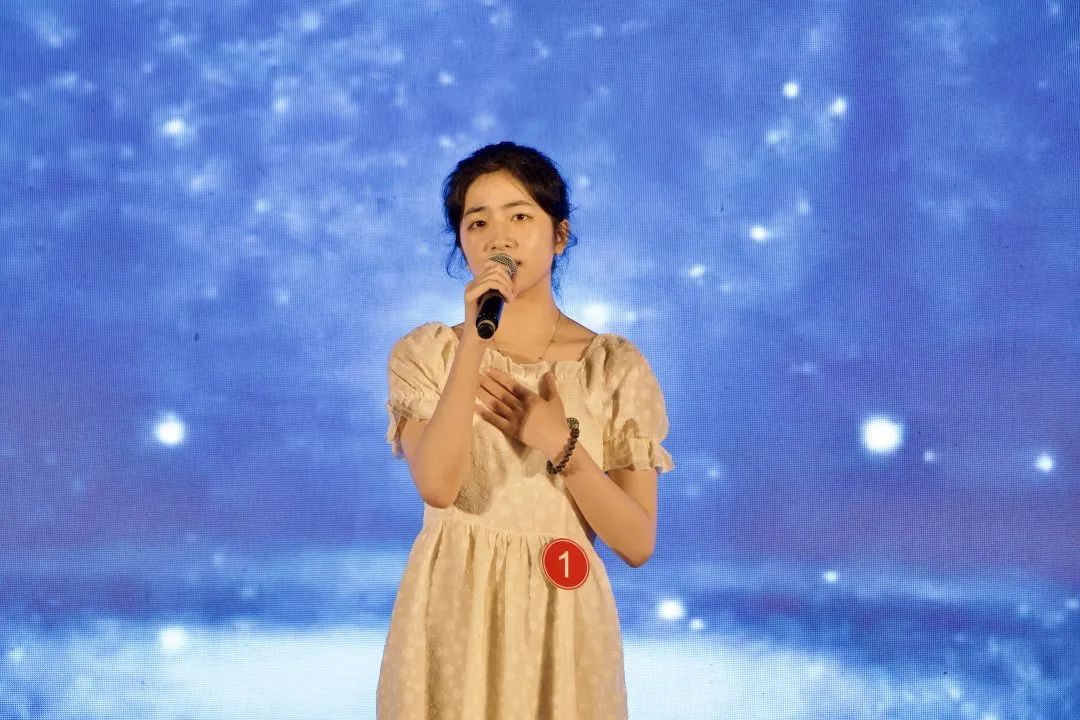 燃动青春 声耀未来｜人气十佳歌手等你来投！