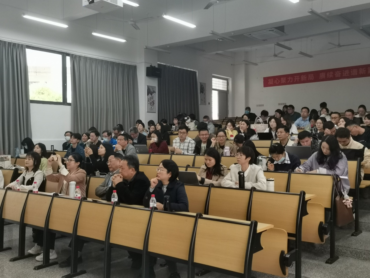 行思并进，进思同行|经济管理学院开展公开示范课活动